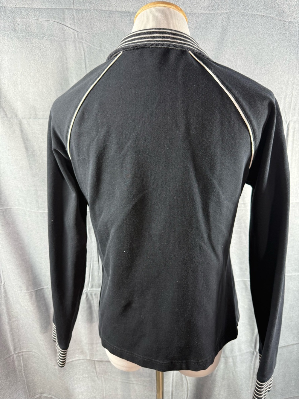 2416-Jones New York Black Bomber Jacket with White Trim - Picture 3 of 4